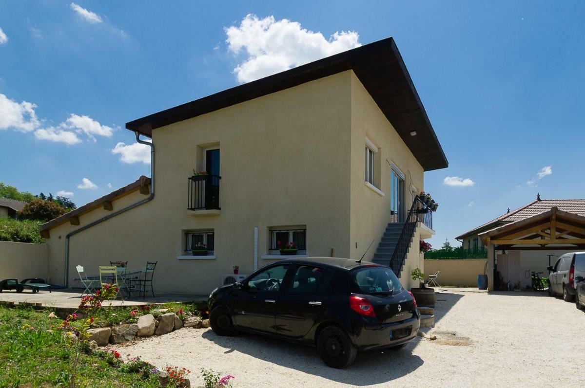 Guest House Domaine Des Grouilleres Saint-Clair-du-Rhone ภายนอก รูปภาพ